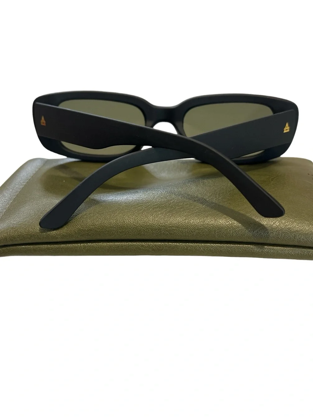AIRE Ceres V2 Polarized Sunglasses Matte Black 51-21-142 Recycled Frame + Pouch